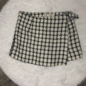 Black & white tweed skort